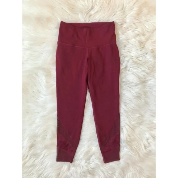 Old Navy Active Elevate Leggings Mesh Inset Go Dry XS - Picture 1 of 5